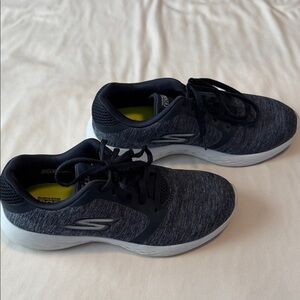 Skechers GOGA Run Charcoal and White Running Shoes